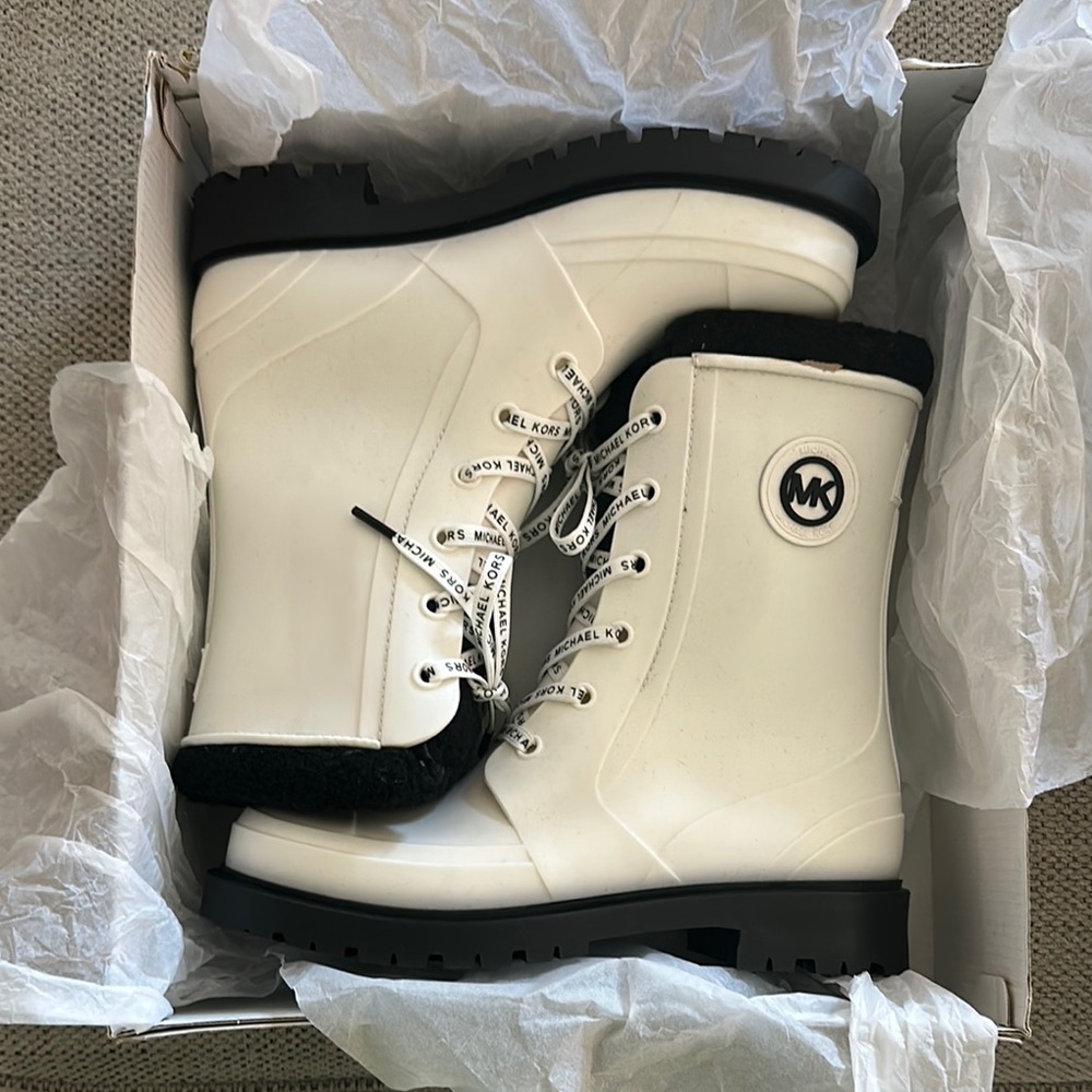 Michael Kors White and Black Lace Up Rain Boots